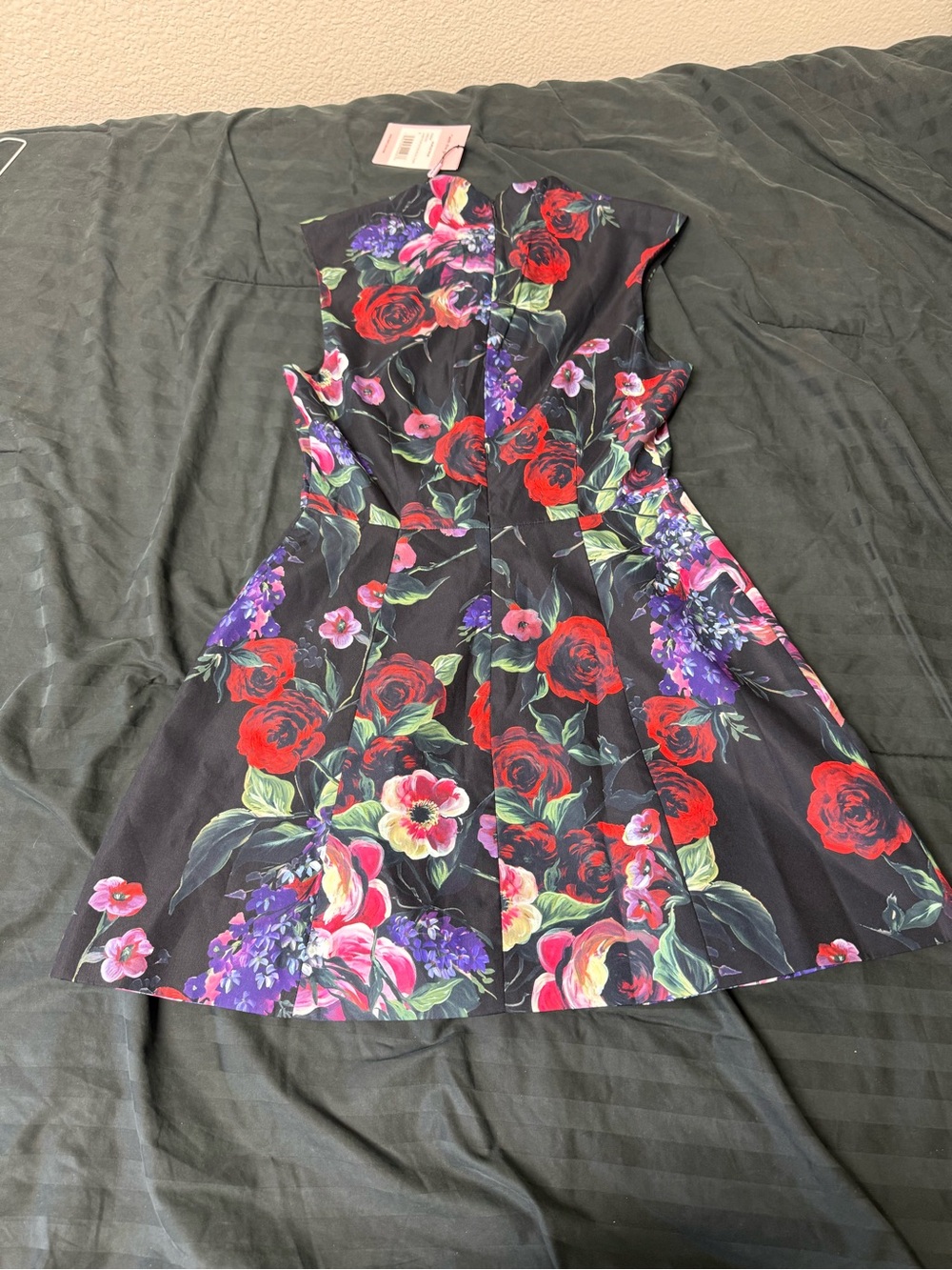 NEW! Avec Les Filles Dark Floral Fit & Flare Mini Dress Red Black size 6 - Picture 6 of 9